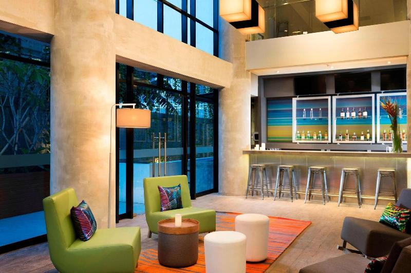 Aloft Jakarta Wahid Hasyim - Restoran
