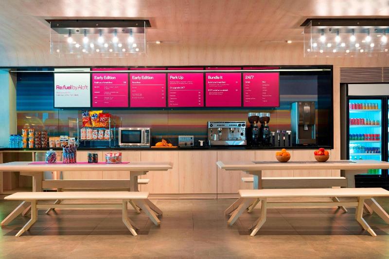Aloft Jakarta Wahid Hasyim - Restoran