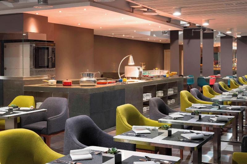 Aloft Jakarta Wahid Hasyim - Restoran