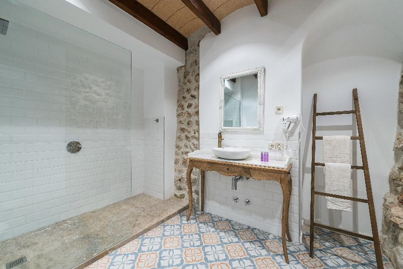 New Can Furios Hotel By Can Calco Hotels - Oda