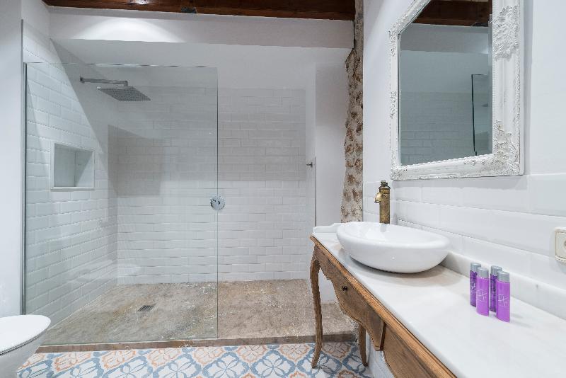 New Can Furios Hotel By Can Calco Hotels - Oda