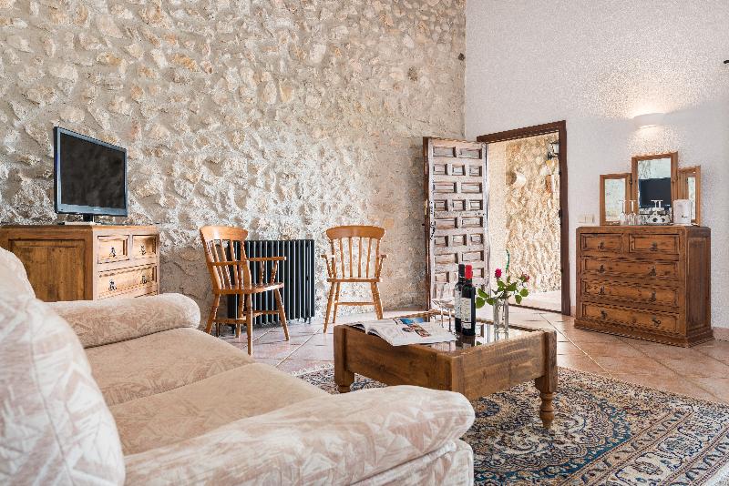 New Can Furios Hotel By Can Calco Hotels - Oda