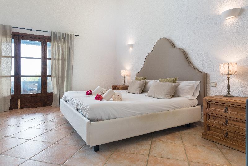 New Can Furios Hotel By Can Calco Hotels - Oda