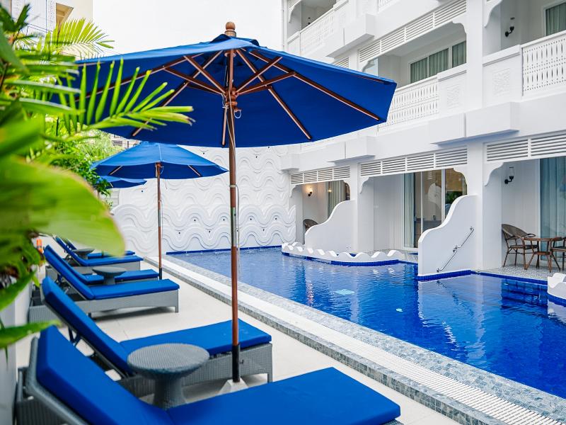 Away Chiang Mai Thapae Resort – A Vegan Retreat - Havuz