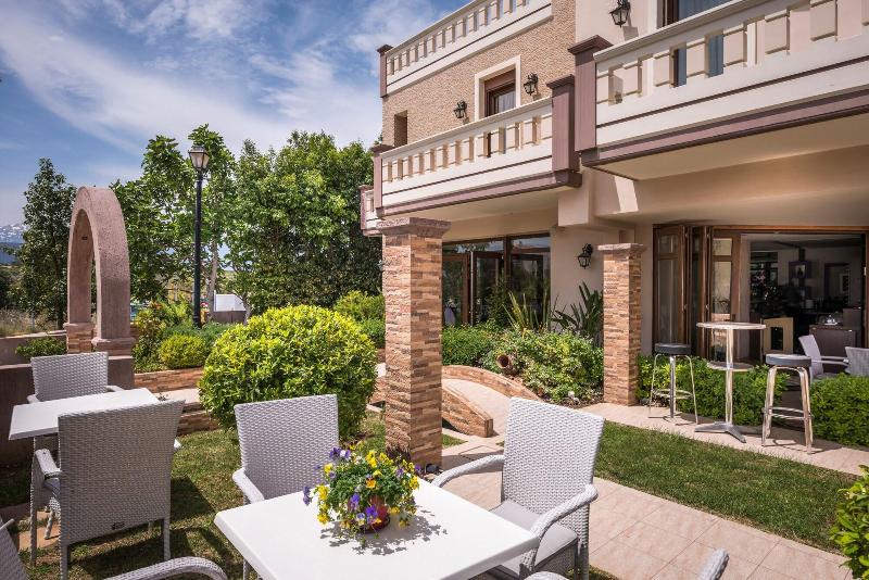 Areti Suites - Teras