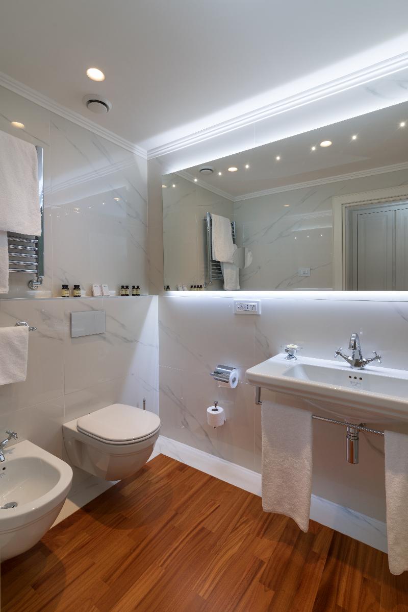 Degli Artisti Hotel - Oda