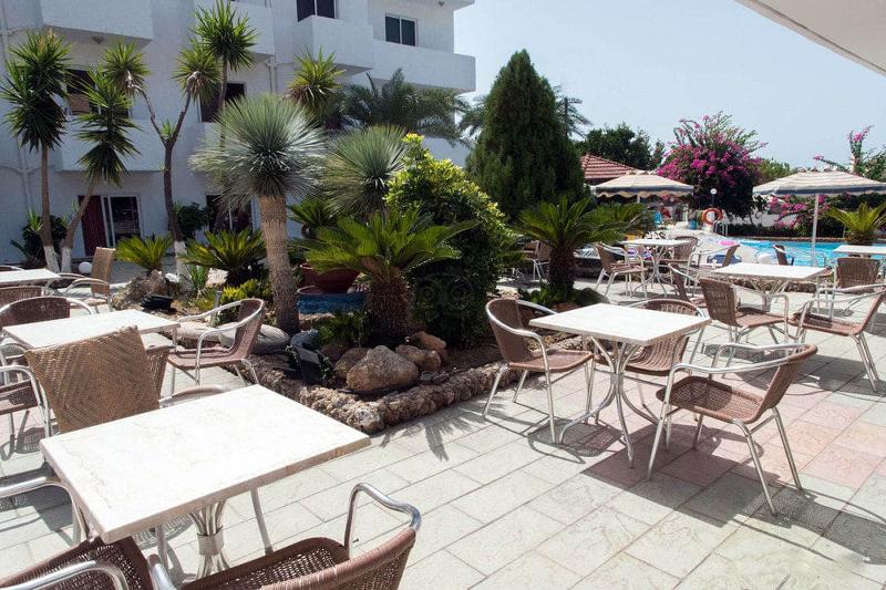 Pefkos Breeze - Genel