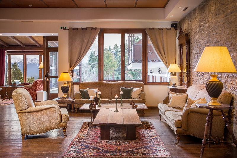 Country Club Hotel & Suites - Lobi
