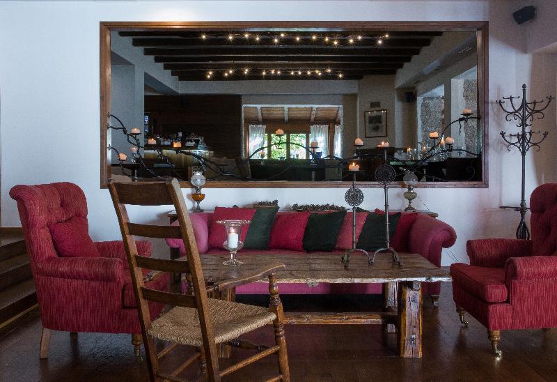 Country Club Hotel & Suites - Lobi