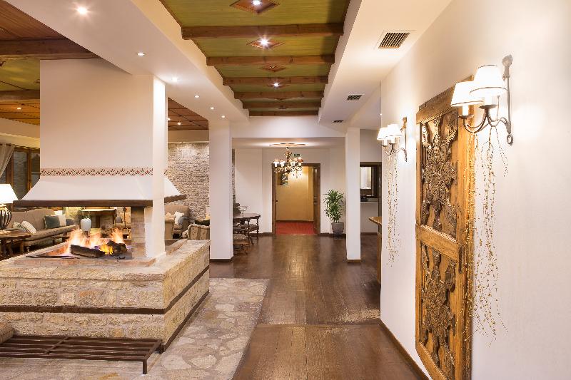 Country Club Hotel & Suites - Lobi