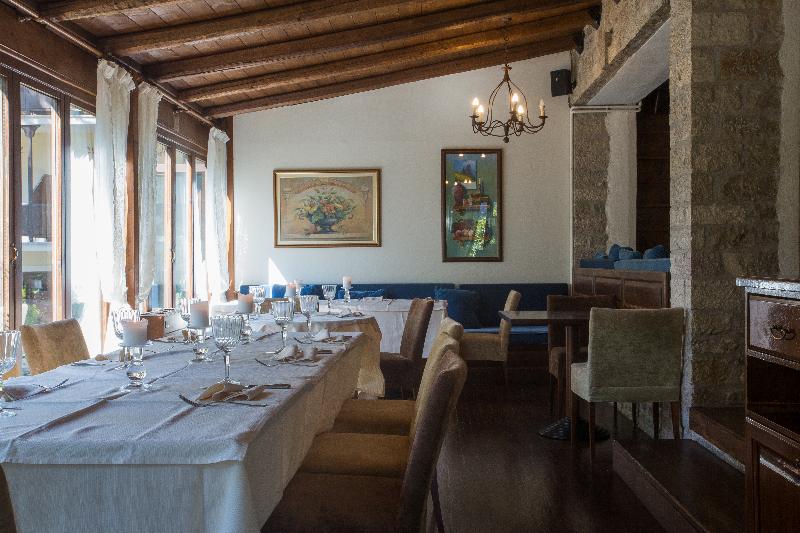 Country Club Hotel & Suites - Restoran