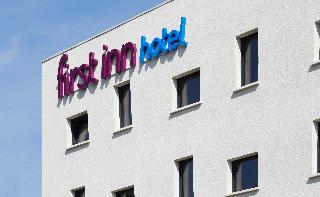 First Inn Hotel Blois otel fotoğrafı