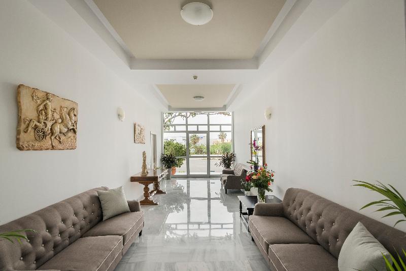 Hotel Vantaris Garden - Lobi