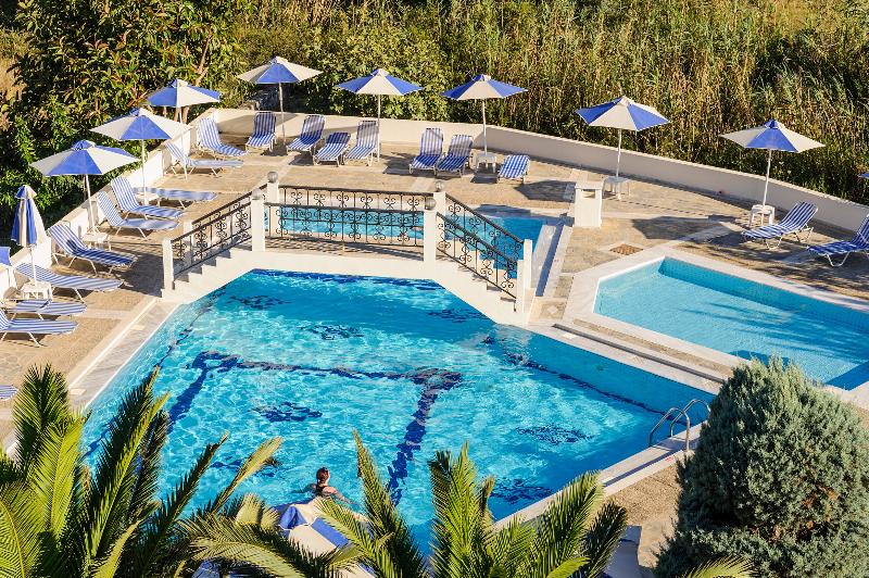 Hotel Vantaris Garden - Havuz