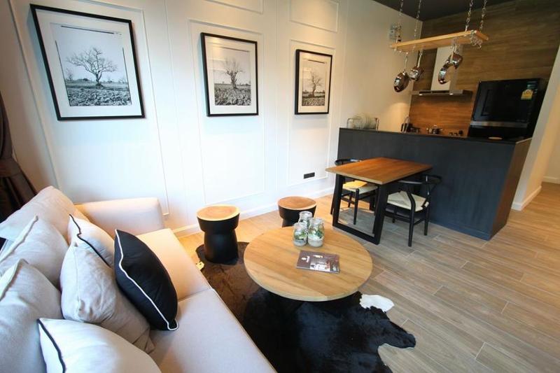 Saturdays Residence by Brown Starling - Oda