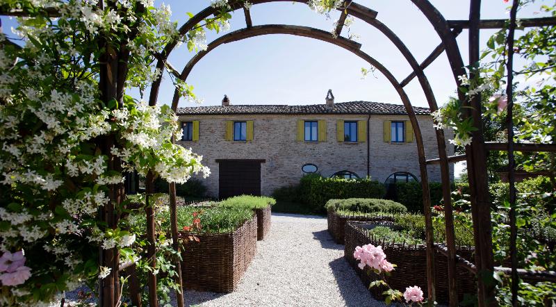 Urbino Resort - Tenuta Santi Giacomi e Filippo - Lobi