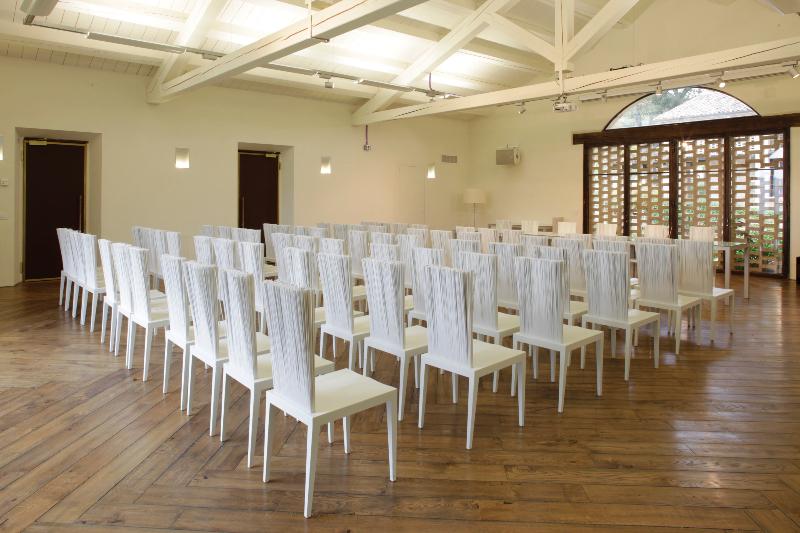 Urbino Resort - Tenuta Santi Giacomi e Filippo - Toplantı