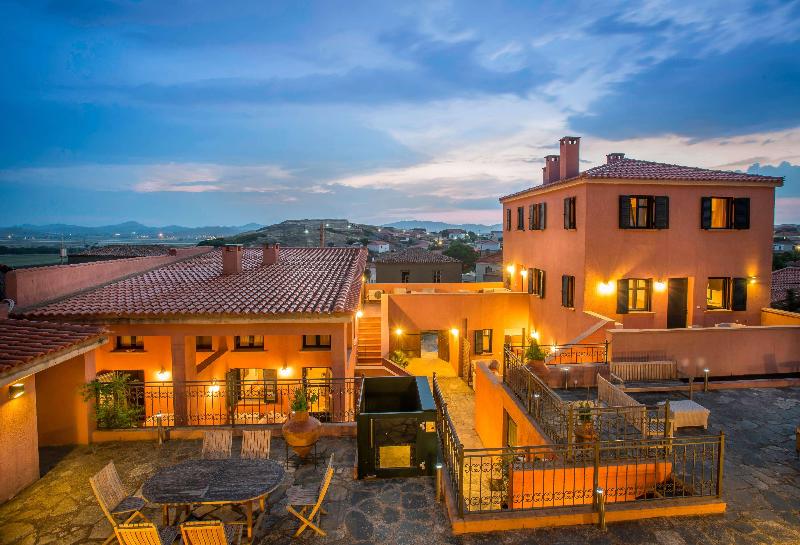 The Varos Residences Hotel - Genel