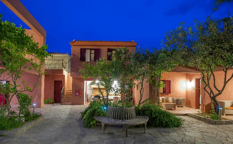 The Varos Residences Hotel - Genel