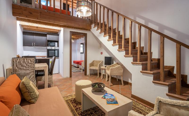 The Varos Residences Hotel - Oda