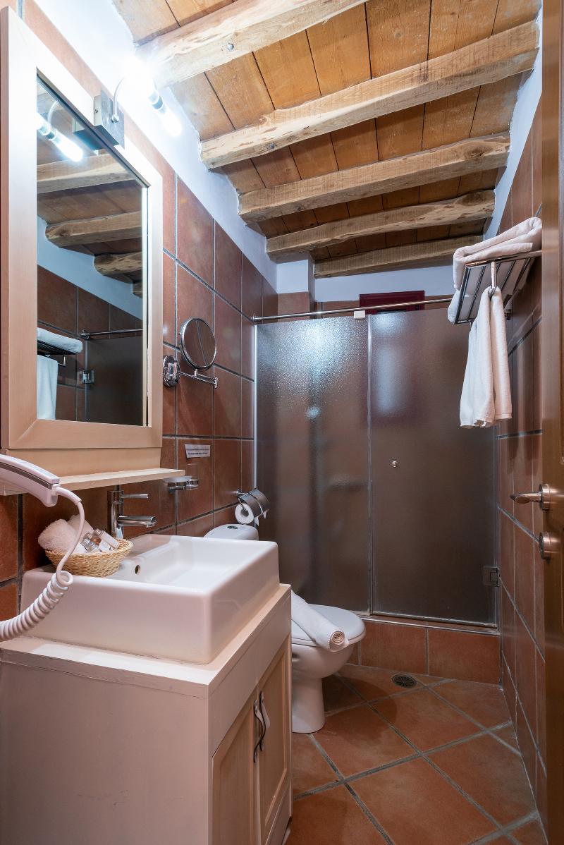 The Varos Residences Hotel - Oda