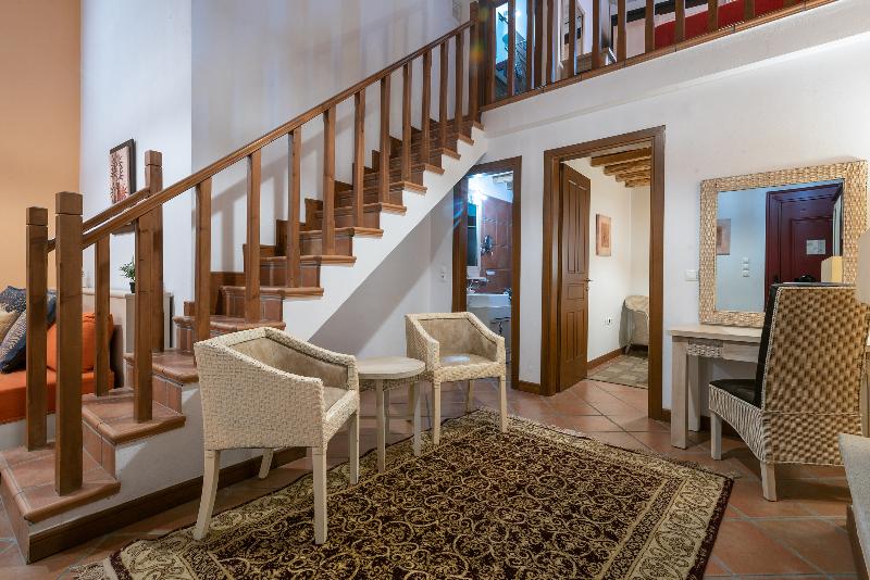 The Varos Residences Hotel - Oda