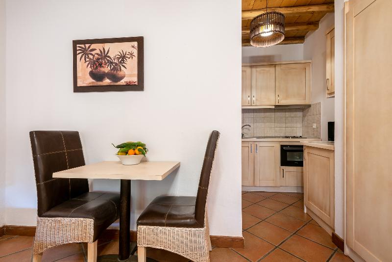 The Varos Residences Hotel - Oda