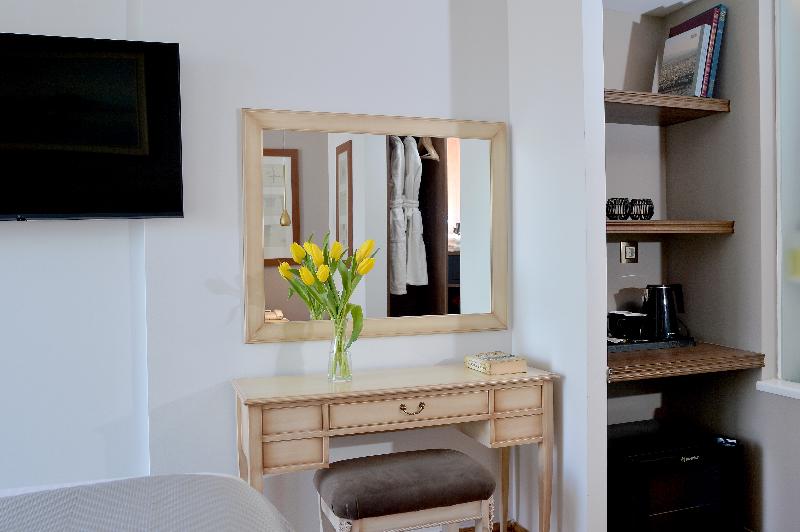 Acropolian Spirit Boutique Hotel - Oda