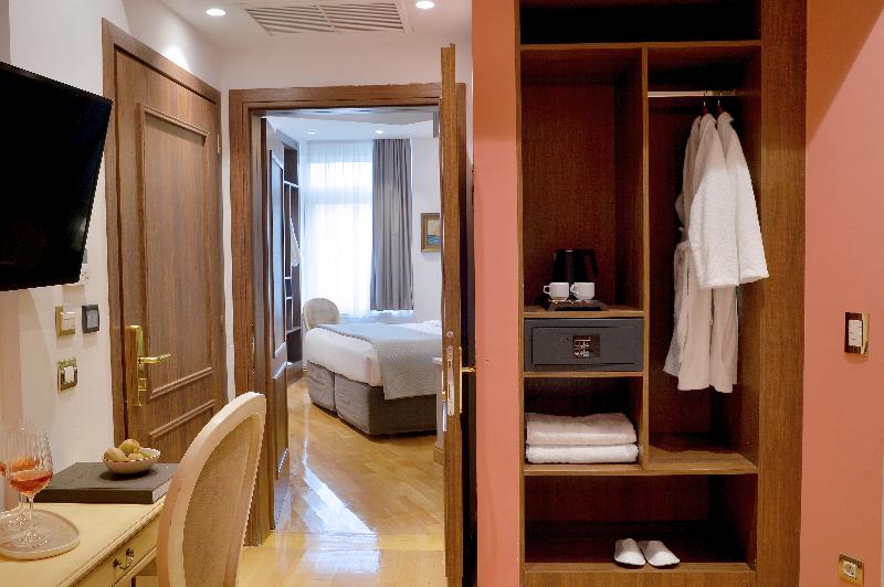 Acropolian Spirit Boutique Hotel - Oda