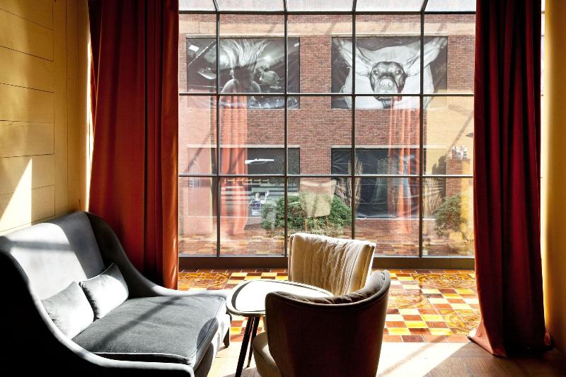 Rooms Hotel Tbilisi - Lobi