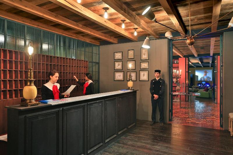 Rooms Hotel Tbilisi - Lobi