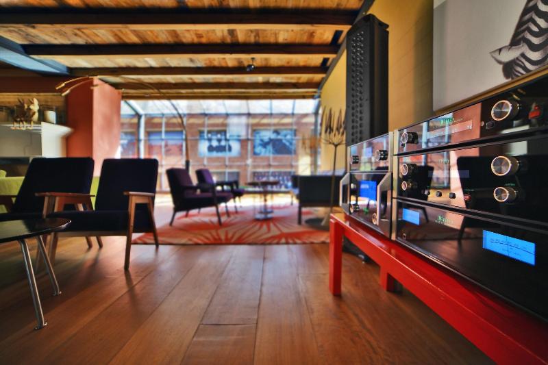 Rooms Hotel Tbilisi - Lobi