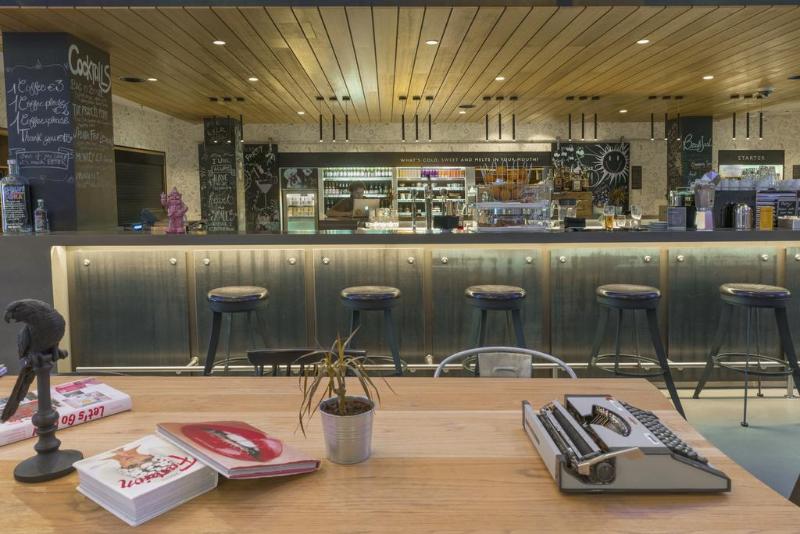 Moxy Milan Linate Airport - Bar