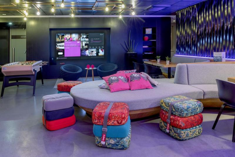 Moxy Milan Linate Airport - Lobi