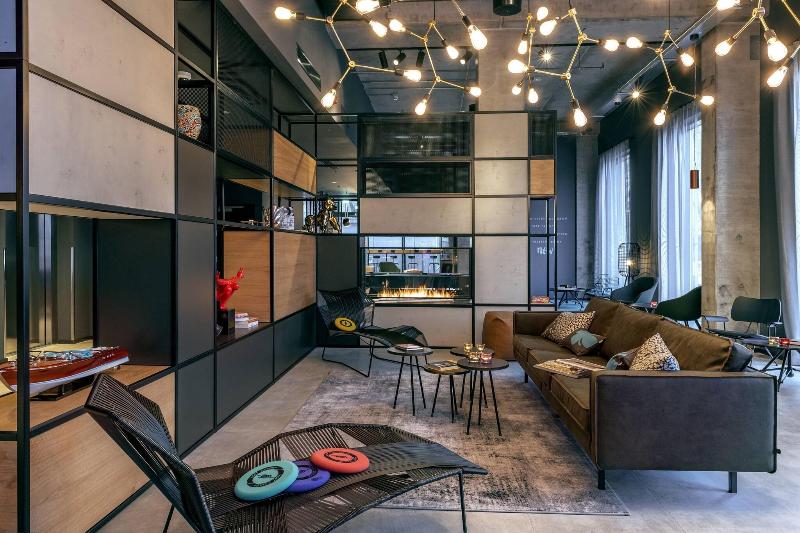 Moxy Milan Linate Airport - Lobi