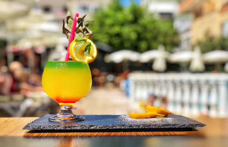 H.M.A. Hotel & Suites - Bar