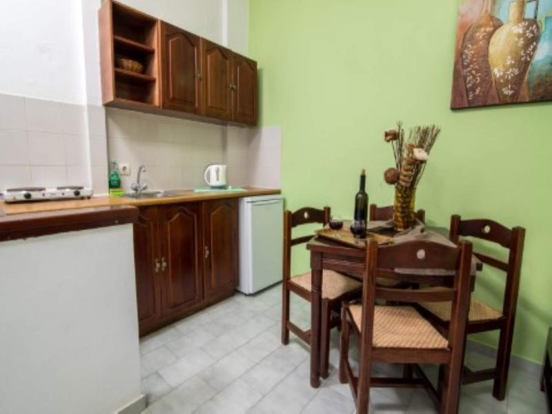 Irilena Apartments Gournes by Checkin - Oda
