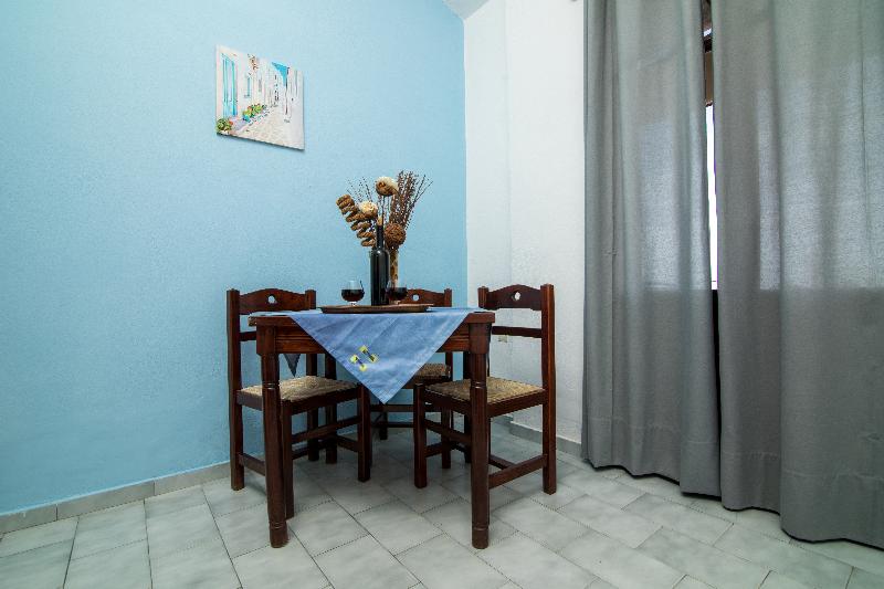 Irilena Apartments Gournes by Checkin - Oda