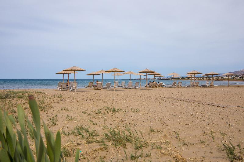 Irilena Apartments Gournes by Checkin - Plaj
