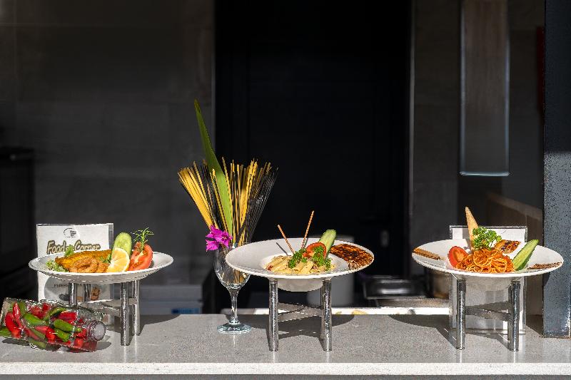 The Raga Side Adult Only - Bar