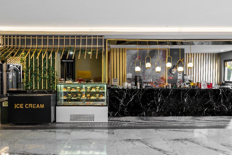 The Raga Side Adult Only - Bar