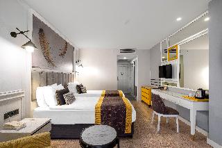 The Raga Side Adult Only fotoÄŸrafÄ±