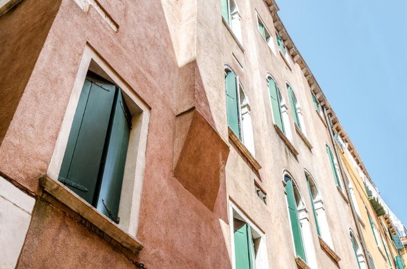 Venice Apartments - Genel
