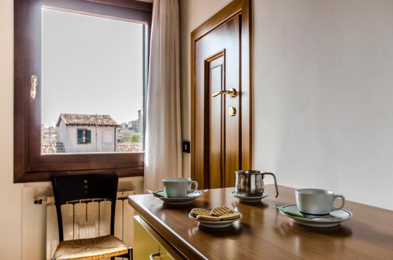 Venice Apartments - Oda