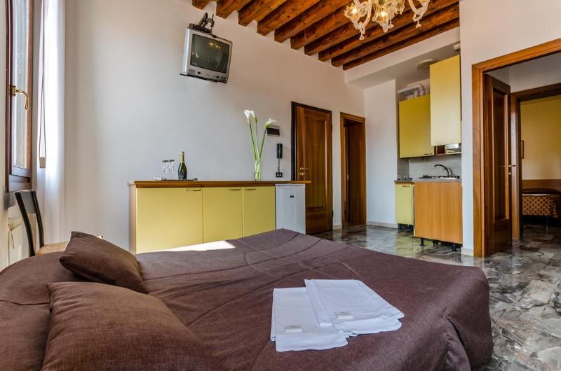 Venice Apartments - Oda