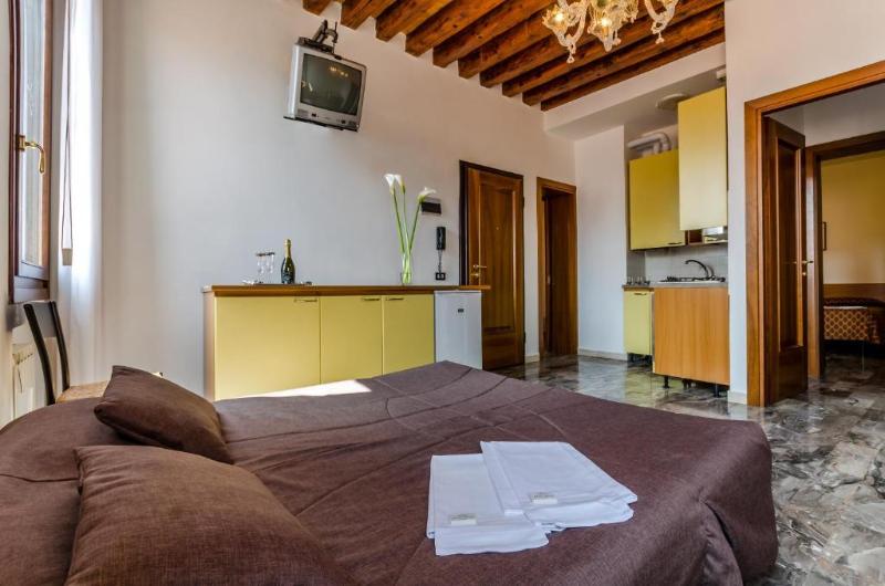 Venice Apartments - Oda