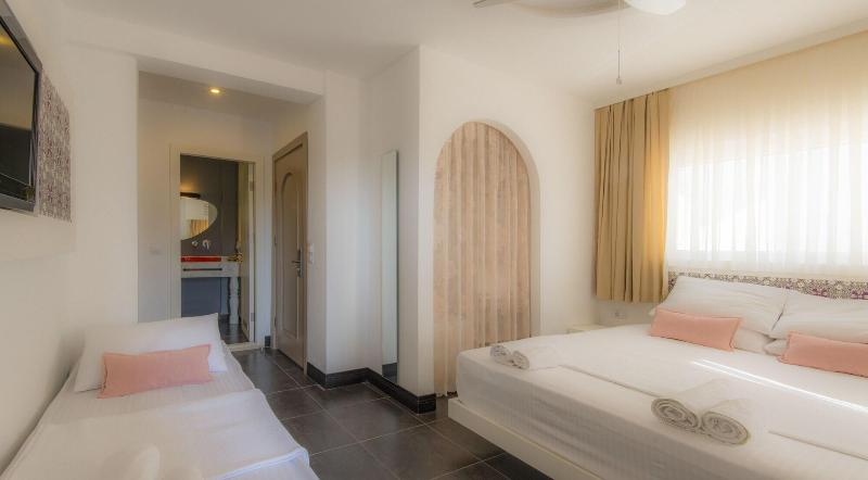 La Brezza Suite & Hotel - Oda