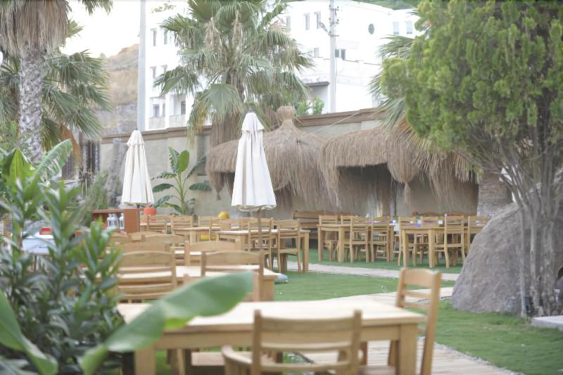 La Brezza Suite & Hotel - Restoran