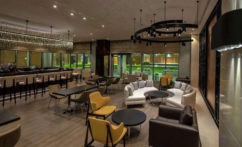 Hilton Istanbul Bakirkoy - Bar
