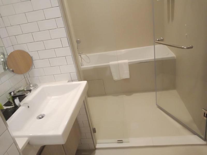 Oakwood Hotel and Residence Sri Racha - Oda